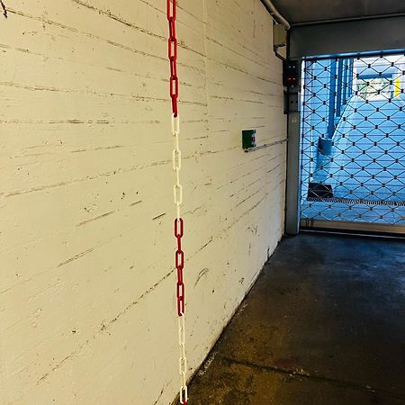 Ladenwohnung In Kreuzberg Mit Parkplatz In Einer Tiefgarage Berlin Extérieur photo